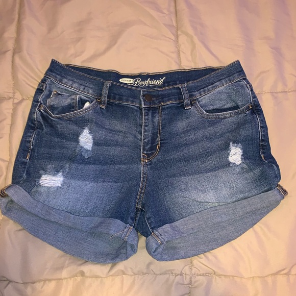 Old navy ripped boyfriend shorts - Picture 1 of 3